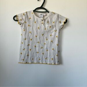 2 Zara Girls Ribbed Floral T-Shirts Size 4-5